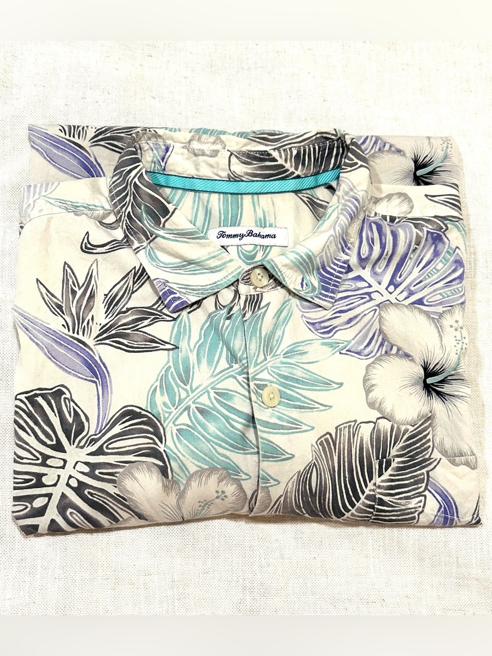 Tommy Bahama Shirt Tropical Silk Blend Hawaiian Button Front Men’s XLT Floral - Picture 8 of 8